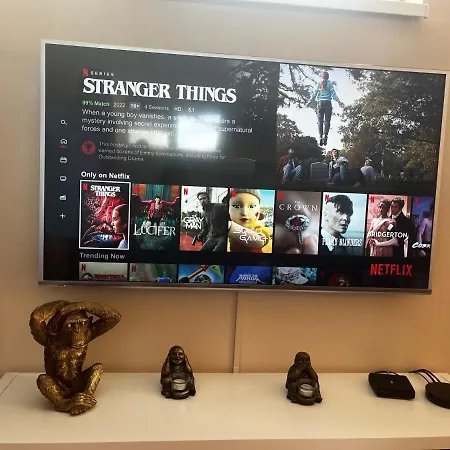 Apartment Alley With Free Parking