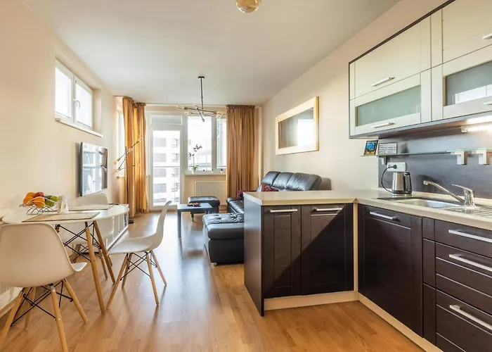 Alley With Free Parking ブラチスラヴァ