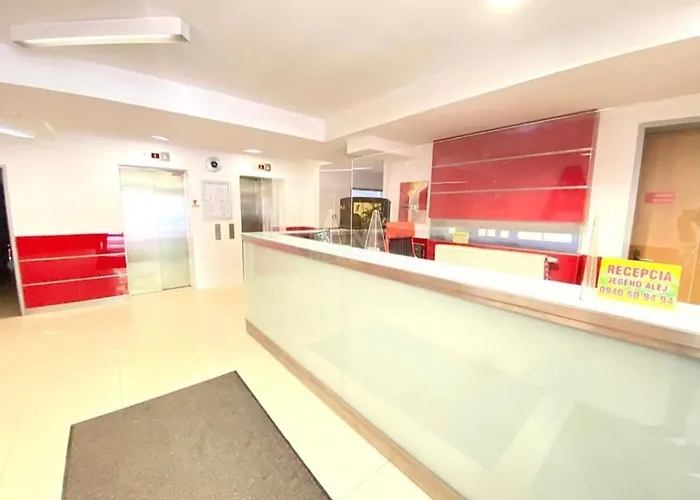 Alley With Free Parking Appartement Bratislava